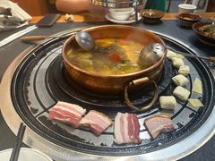 -阿山卓·野生菌火锅·纳西火塘烤肉