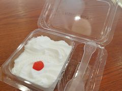 -红宝石·鲜奶小方·海派西点房(南丹店)