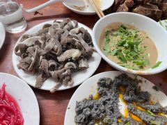 -宝瑞门钉肉饼店