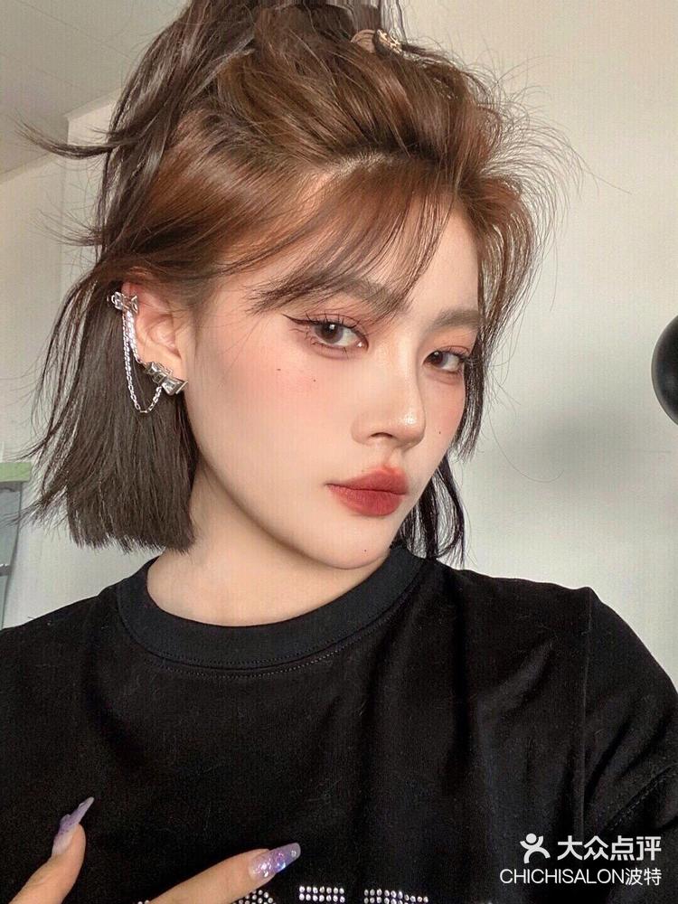 能扎能披的短发