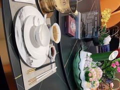 -鼎泰亨·海鲜牛肉餐厅(滨江店)