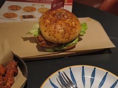 -必胜客(万达百货店)