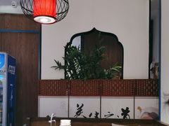 -尚尚仙·酸汤猪手·猪肚鸡火锅(华联万柳购物中心店)