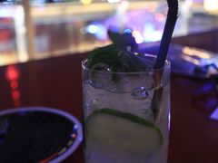 -池畔酒吧 WET Bar