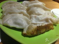 -锅贴王小吃(南大街店)