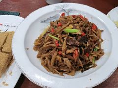 -湖南人家湘菜馆(镇江路店)