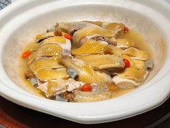 砂锅五指毛桃沙虫海南文昌鸡-炳胜私厨(万象前海店)