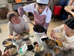 -正宗杨记普洱酸醋米线(总店)