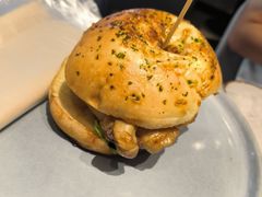 招牌秘制鸡腿堡-必胜客(漕宝路店)