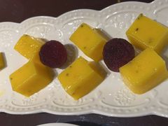 -三个大叔烤羊肉串·歌手驻唱·碳烤鲜肉(西三旗店)