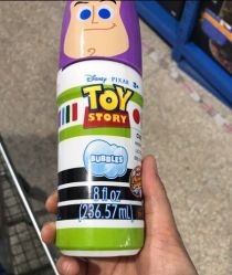-逝水玩具折扣店