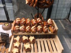 -Dough&Joe团憩(瑞虹天地月亮湾店)