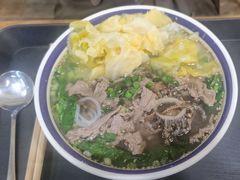 -云阿蛮云南生烫牛肉米线(奉贤路店)