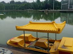 -红栌温泉山庄生态美食餐厅