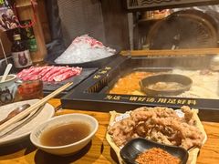 -老牌坊云南鱼豆花火锅(爱建店)