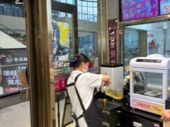 -小杨生煎(金山百联购物中心3楼店)