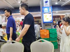 -鹏城人家海鲜酒家·23年老字号(较场尾店)