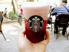 黑加仑覆盆子星冰乐-星巴克臻选(广州沙面店)