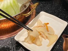 -得意咚瓜·顺德鱼生·冬瓜火锅(深圳首店)