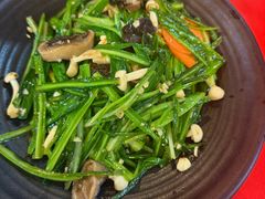 -大树下海鲜饭店
