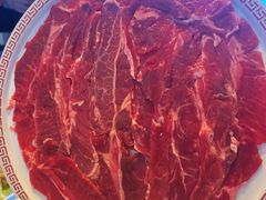 厚切小黄牛肉-大熊猫毛肚火锅(烟台万象汇店)