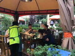 -二荆条·蜀鲜汇城市森林火锅