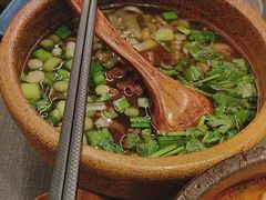-瑞虹新天地月亮湾