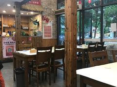 大堂-老鄞江清水龙虾•赵赵家(江北店)