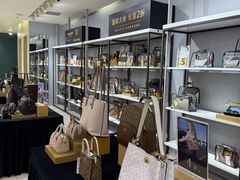 -唯品会(北京国瑞城店)