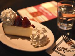 鲜草莓芝士蛋糕-The Cheesecake Factory 芝乐坊餐厅(王府中環店)
