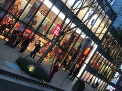 -优衣库(深圳万象天地旗舰店)