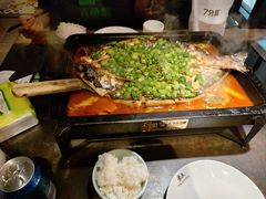 -夯鱼烤鱼·尔滨地标美食(中央商场店)