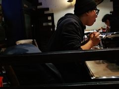 -何师烧烤·香辣蟹·川菜·30年老品牌(太古里旗舰店)