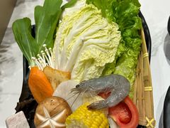 -百联临沂购物中心(临沂路店)