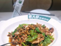-费大厨辣椒炒肉(黄兴中心广场店)