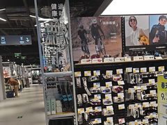 -迪卡侬(环球港店)