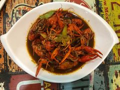 -扒虾小妹儿麻辣海鲜(宏图街店)