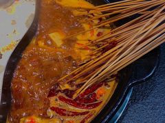 -两三事小郡肝串串香火锅(桂庙店)