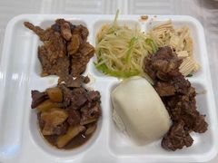 -天津波士信达奔驰4S店(卫津南路店)