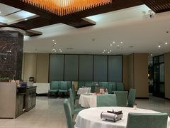 -饭怕鱼·黄焖鲟龙鱼(湖大店)