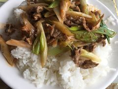 -三升美食城