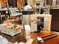-广州中心皇冠假日酒店·百粤楼