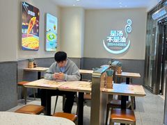 -小杨生煎(金山百联购物中心3楼店)