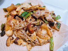 -小河公主秘制烤羊腿(小绿谷店)