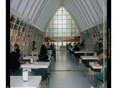 -钟书阁(松江泰晤士小镇店)