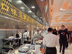 -白金汉爵大酒店-24小时餐厅