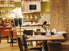 -咖啡苑自助餐厅·中国大饭店