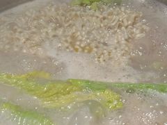 -尚尚仙·酸汤猪手·猪肚鸡火锅(华联万柳购物中心店)