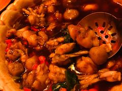 馋嘴牛蛙-龙门阵茶屋川菜馆(武康路店)