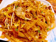 特色老友炒粉-蚝美人·生蚝海鲜烧烤(茶花园店)